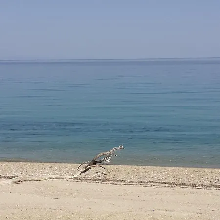 Summer Den Plus * Ierissos