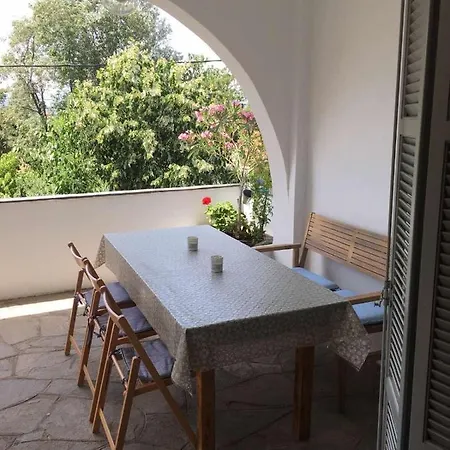 Apartment Summer Den Plus *